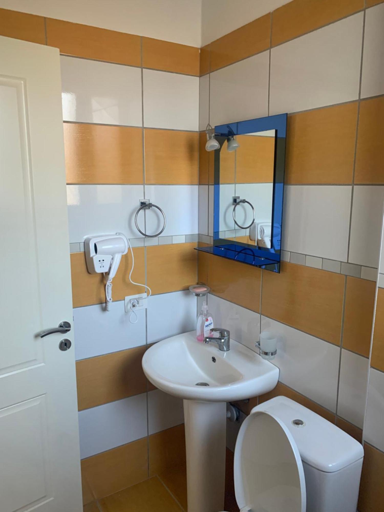 Adriatik Apartaments Sarande Exterior photo